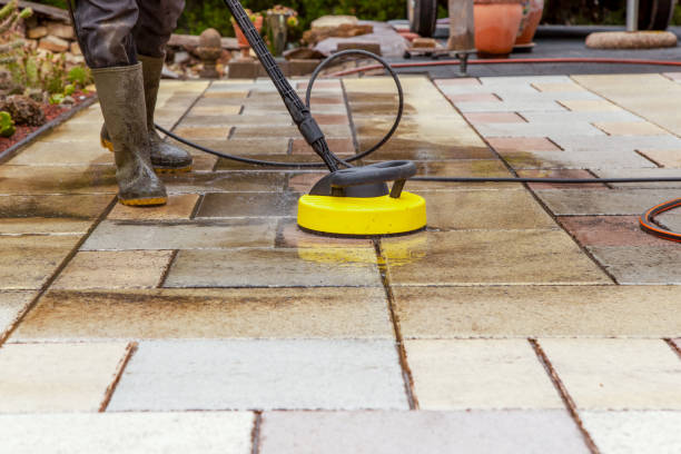 Best Oil and Grease Removal from Surfaces in Des Moines, IA