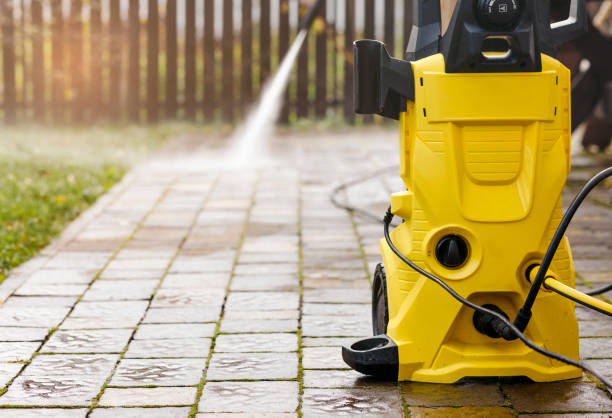 Best Deck and Patio Pressure Washing in Des Moines, IA